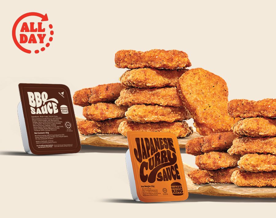 Burger King nuggets with BBQ and Japanese curry sauce