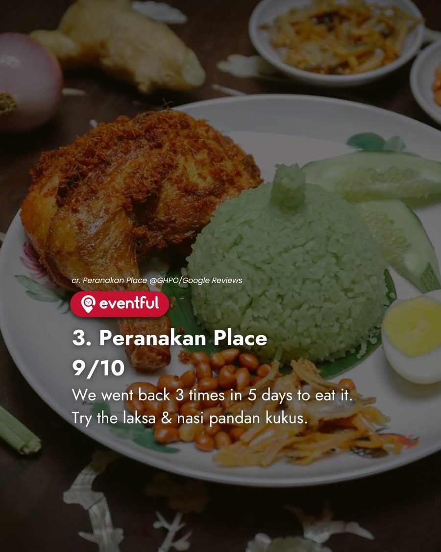 Nasi pandan kukus with fried chicken at Peranakan Place, Genting Highlands Premium Outlets