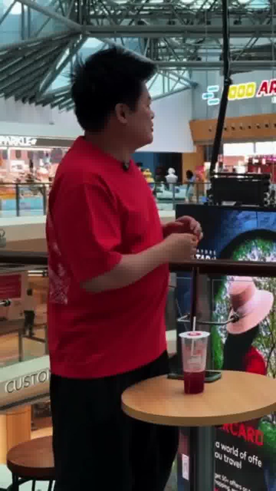 LiHO Tea's founder answering questions at Suntec City