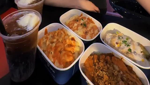 Ministry of Spud loaded potatoes and mac and cheese at the Great Christmas Village, Ngee Ann City